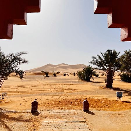 Hotel Camping Les Roses Des Dunes & Piscine Merzouga Exterior foto
