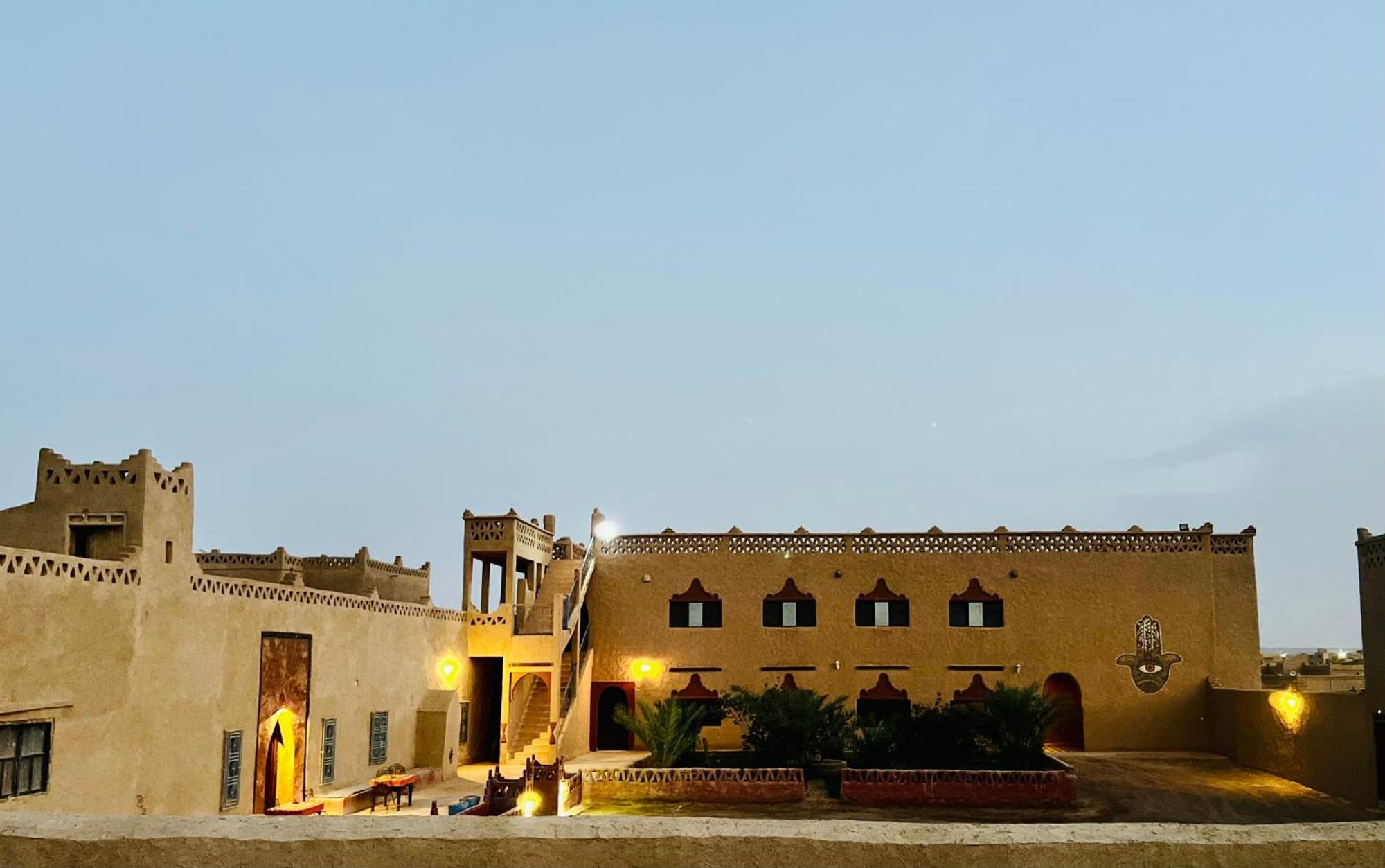 Hotel Camping Les Roses Des Dunes & Piscine Merzouga Exterior foto