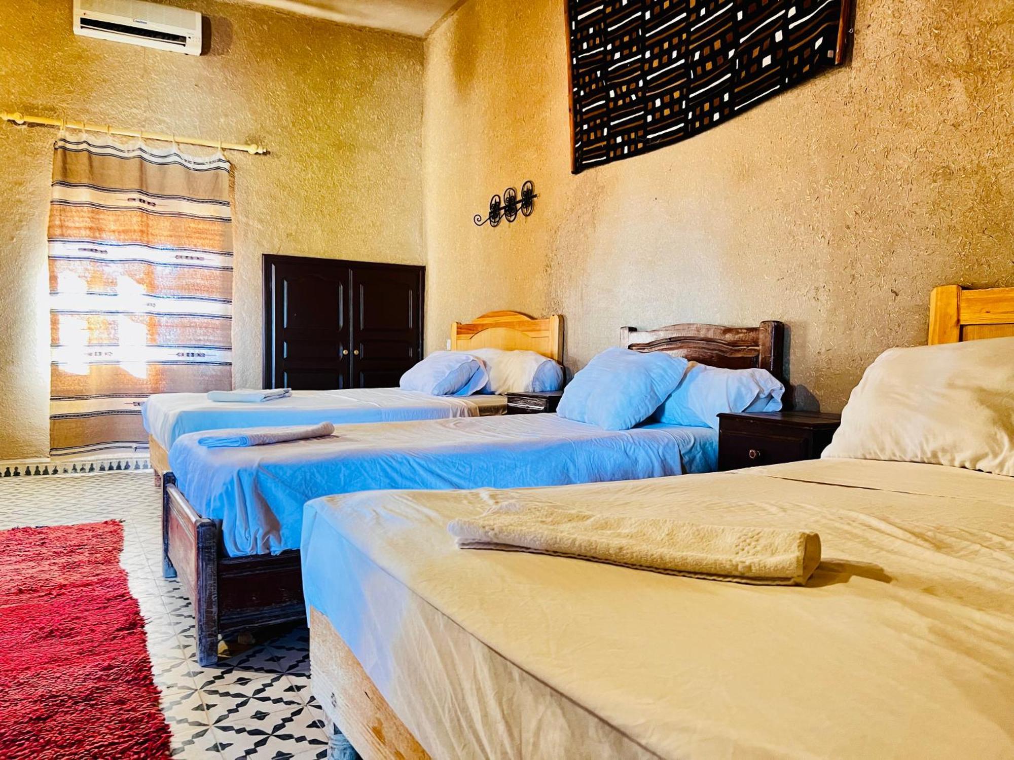 Hotel Camping Les Roses Des Dunes & Piscine Merzouga Exterior foto