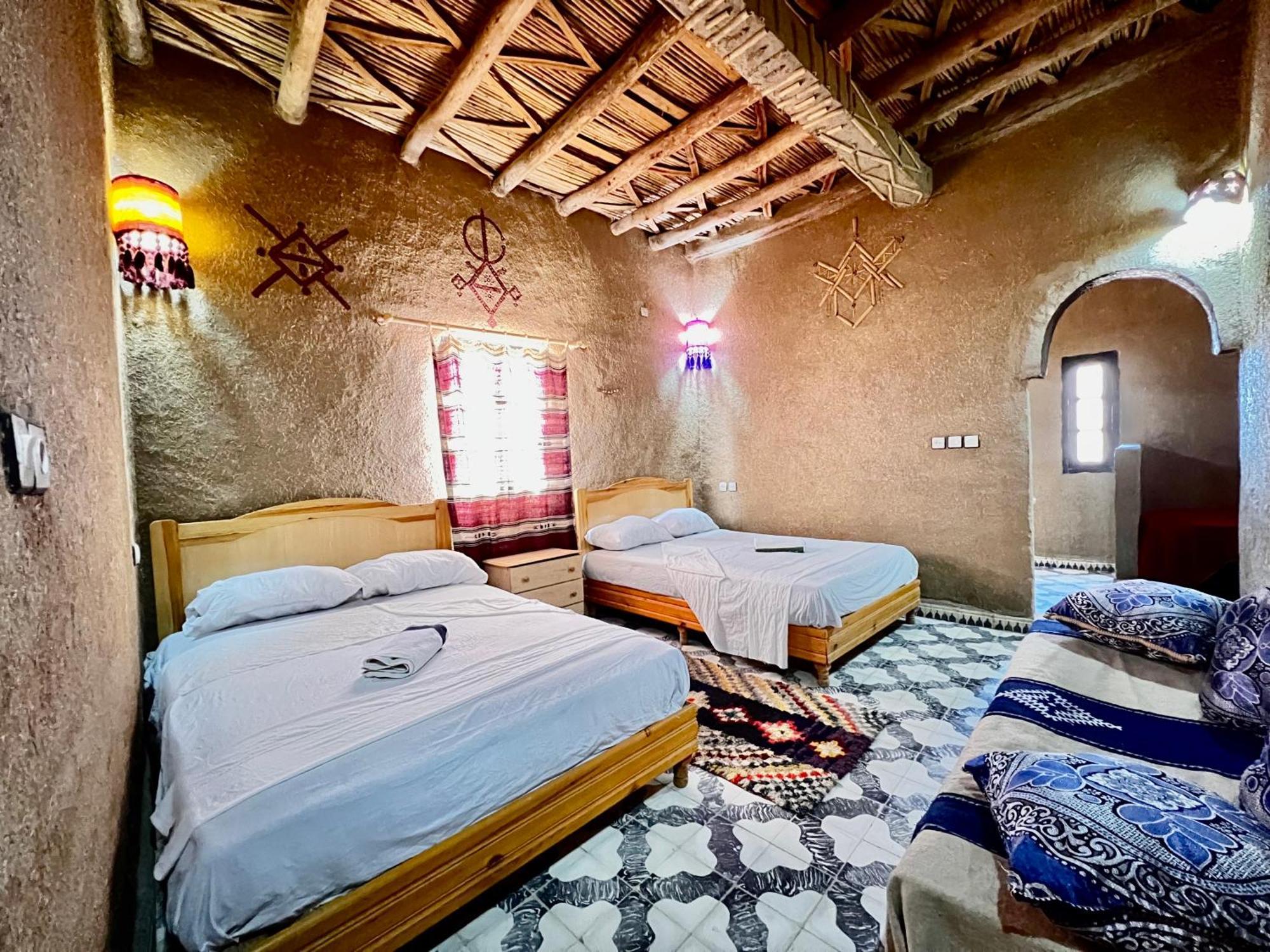Hotel Camping Les Roses Des Dunes & Piscine Merzouga Exterior foto